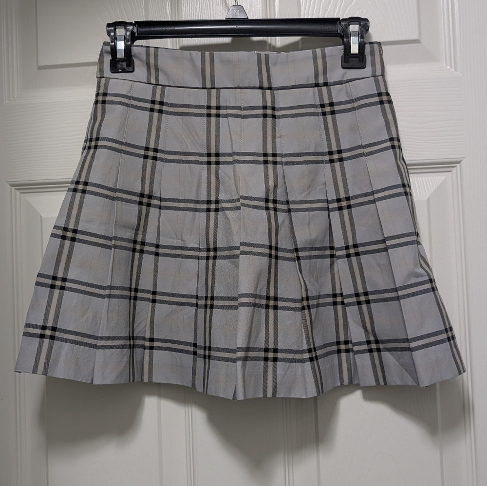 Sunday best gray and black plaid pleated skirt size 0 Aritzia Check